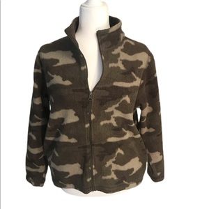 Urban Pipeline zippered jacket camouflage medium